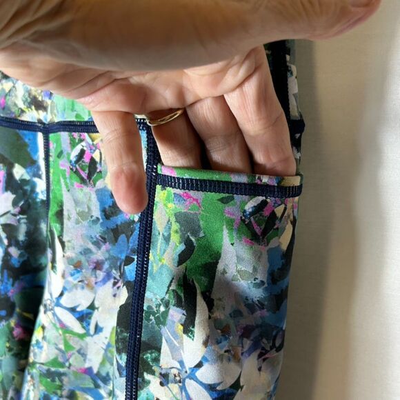 Sweaty Betty Super Sculpt Blue Green Floral Print High-Rise Bike Shorts Size XS - Picture 13 of 14